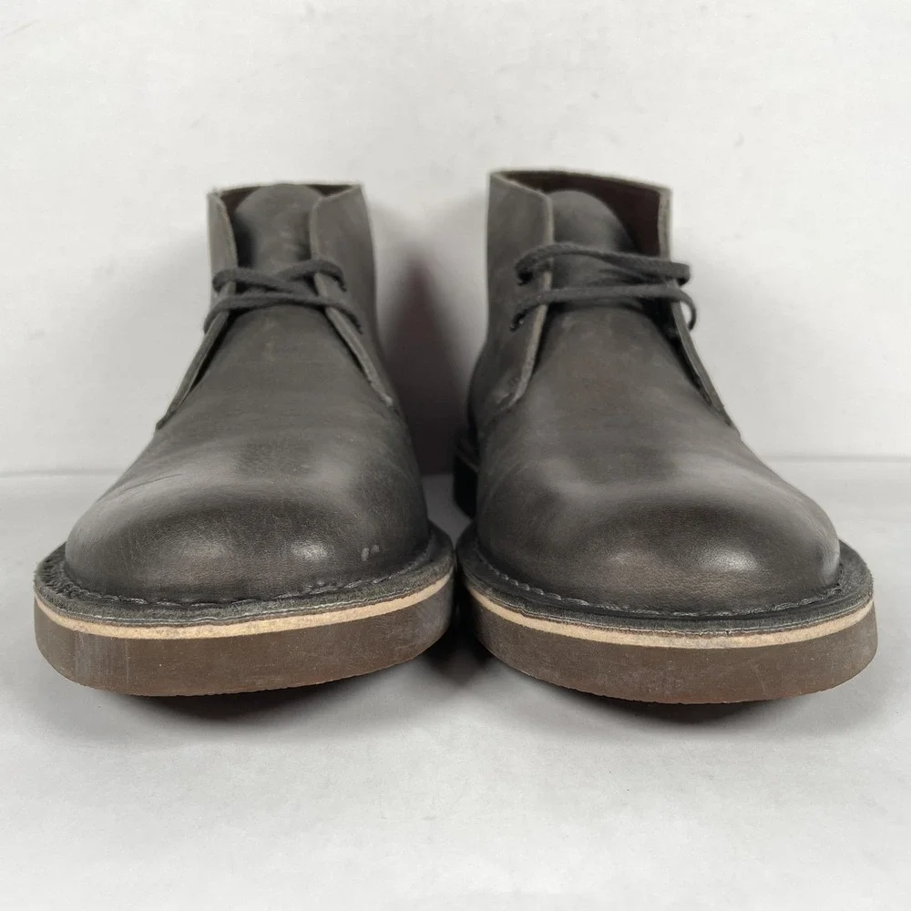 Clarks Desert Chukka Boots Mens Size 9.5 Gray Leather Lace Up Casual Shoes